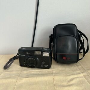 Fujifilm DL-270 Zoom Black Camera with Case